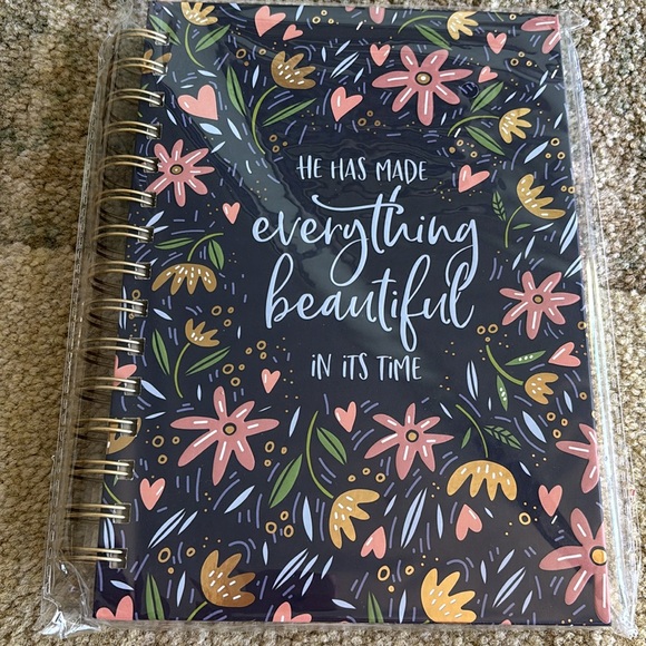 Christian Art Gifts Other - NWT Floral Spiral Journal/Notebook with Inspirational Quote